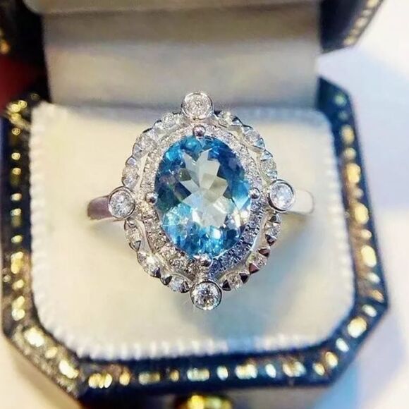 No Brand Jewelry - The Marina Statement Ring in Topaz and 925 sz 6